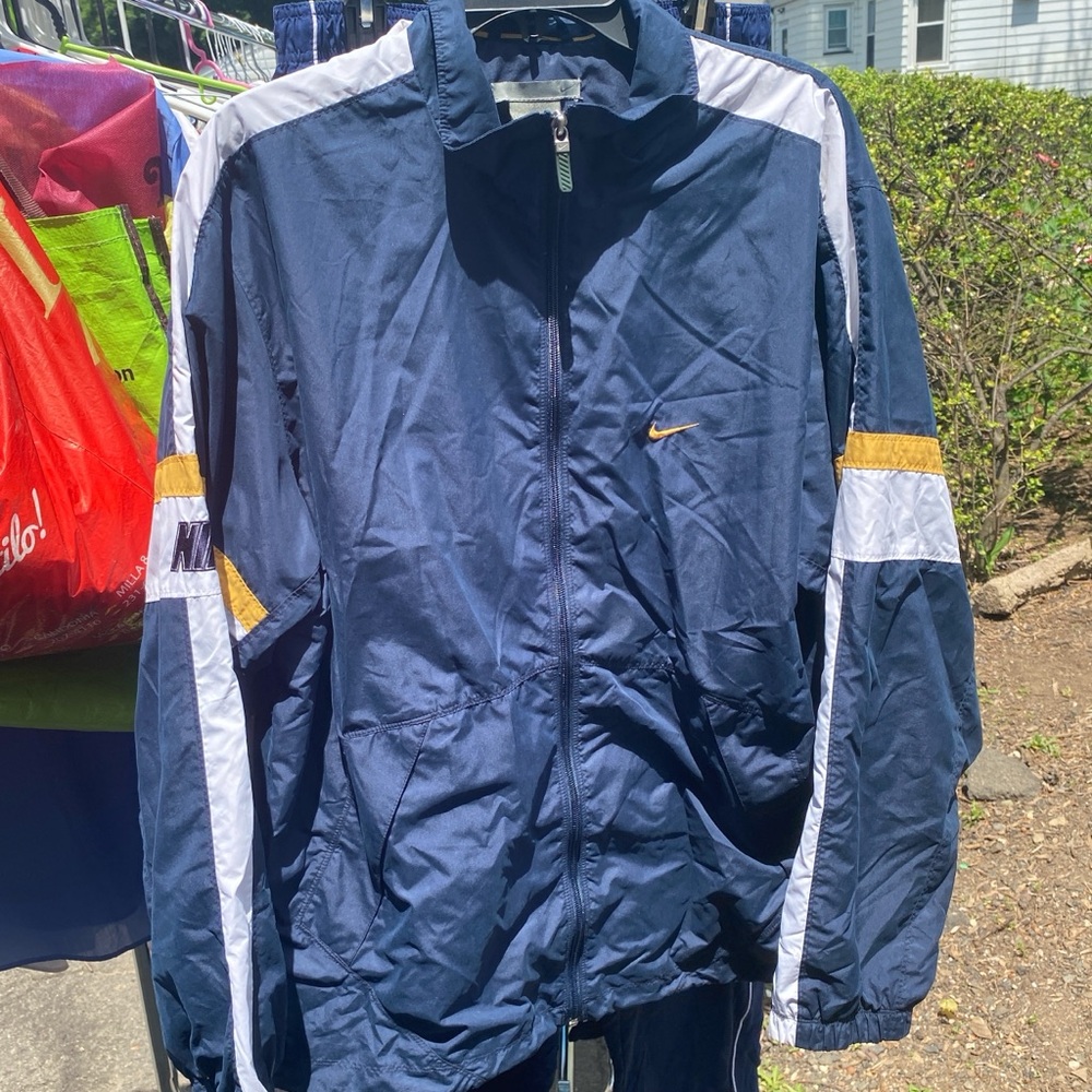 Large Nike Windbreaker